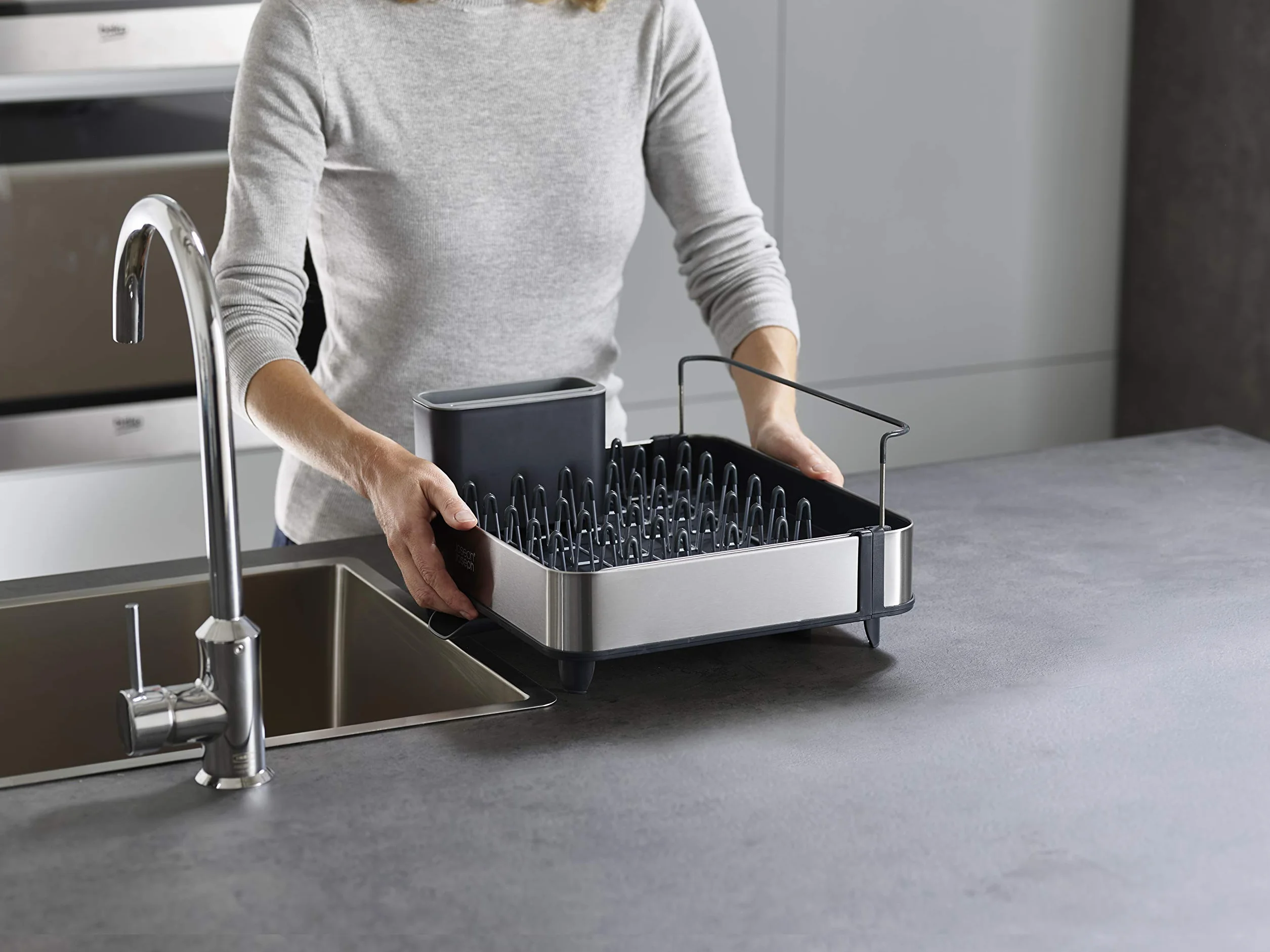 Joseph Joseph Rethink Your Sink 2-Częściowy Zestaw do Organizacji Zlewu z Wysuwanym Stojakiem na Ociekacz i Higieniczną Pompką do Mydła