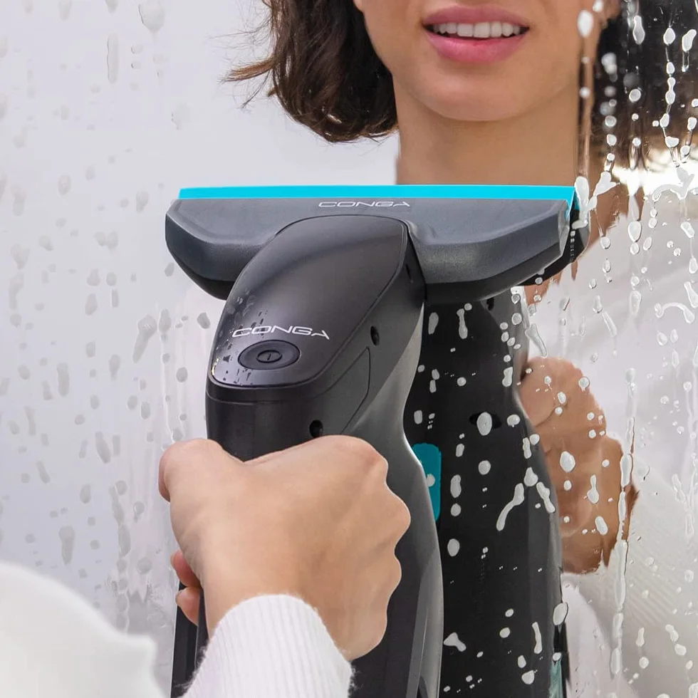 Cecotec Robot do mycia okien Conga Popstar Glass Titanium z funkcją 3 w 1: Zrasza, czyści i suszy. Bateria 3.7V, która pozwala czyścić do 100m2 zapewniając autonomię do 40 minut.