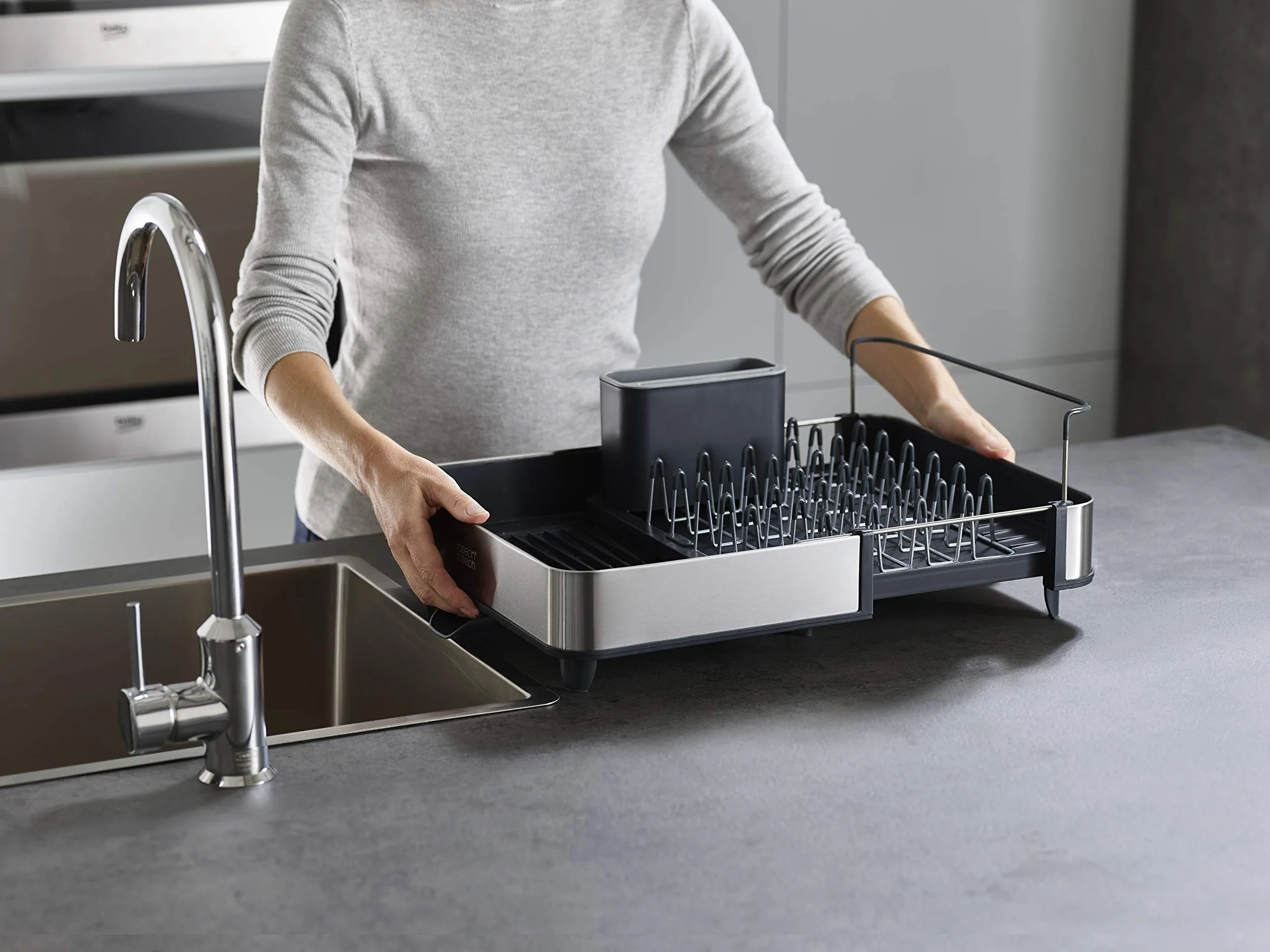 Joseph Joseph Rethink Your Sink 2-Częściowy Zestaw do Organizacji Zlewu z Wysuwanym Stojakiem na Ociekacz i Higieniczną Pompką do Mydła