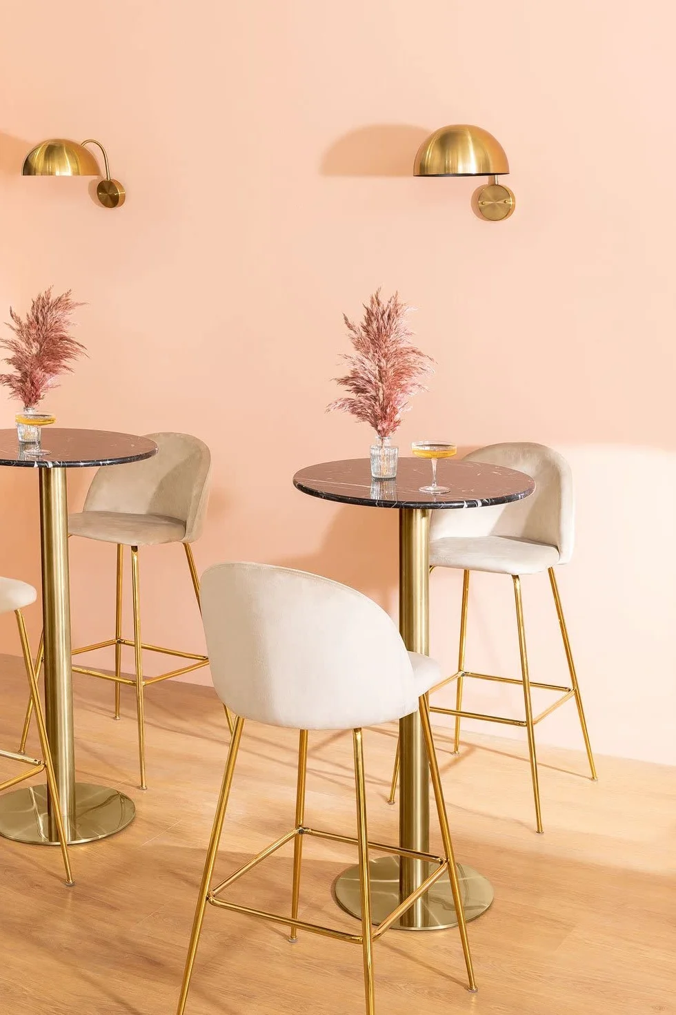 SKLUM Okrągły wysoki stół barowy z marmuru (Ø60 cm) Cosmopolitan