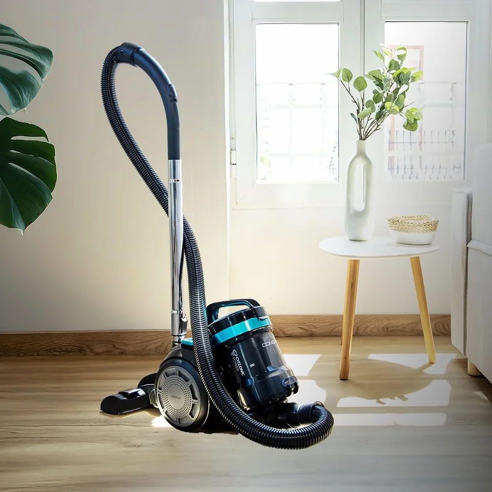Cecotec Conga Rockstar Cyclonic XL bezworkowy odkurzacz do sań 890 W, zbiornik o dużej pojemności 2,5 l, filtr o wysokiej wydajności, regulowana metalowa rura teleskopowa oraz akcesoria meblowe i